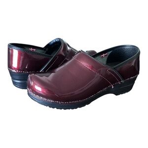SANITA Professional Cabrio Danish Clogs Burgundy Patent Leather Shoes Size 6
